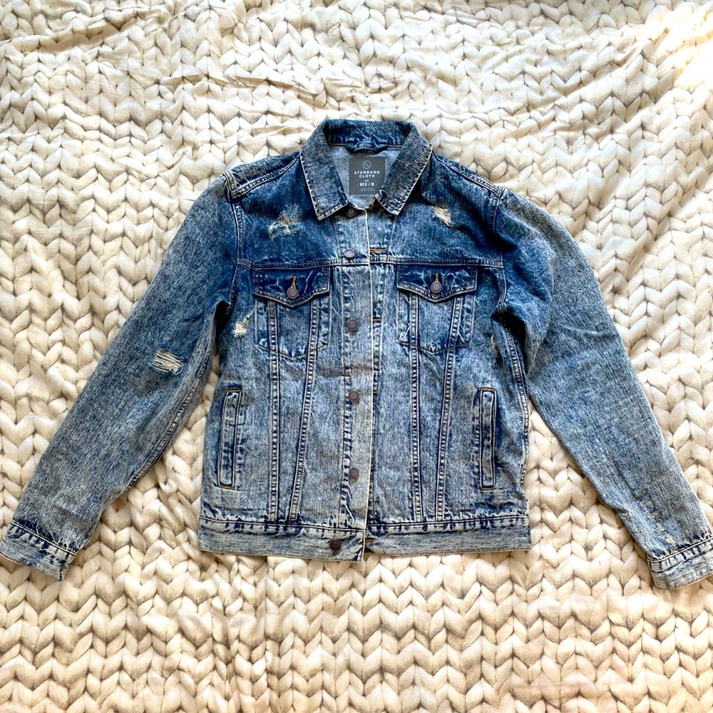 Acid wash distressed jeans jacket